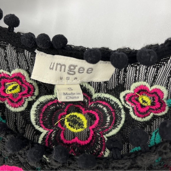 Umgee Floral Embroidered Black Swing Dress Size Small Sleeveless Mini Bohemian - Picture 9 of 9